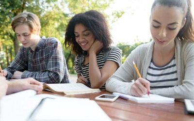 4 benefícios de estudar em grupo